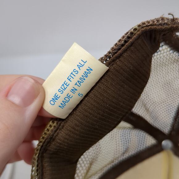 Winners Hotel-Casino Snapback Trucker Hat Multi OS Adjustable Mesh Back Cameo - Picture 10 of 10